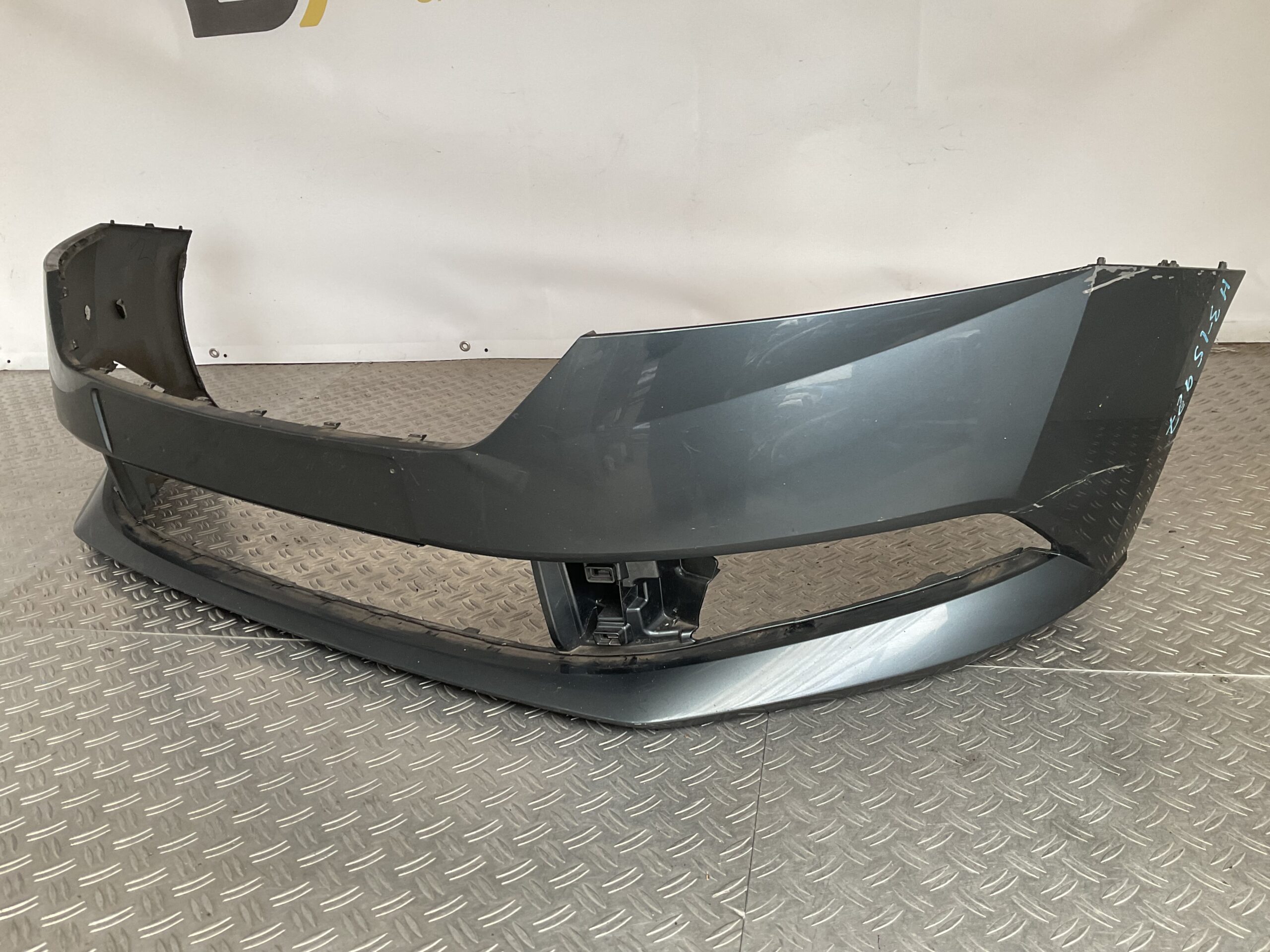 Bumper Skoda Fabia 2019-2023 6V0807221F Voorbumper C7-17040z
