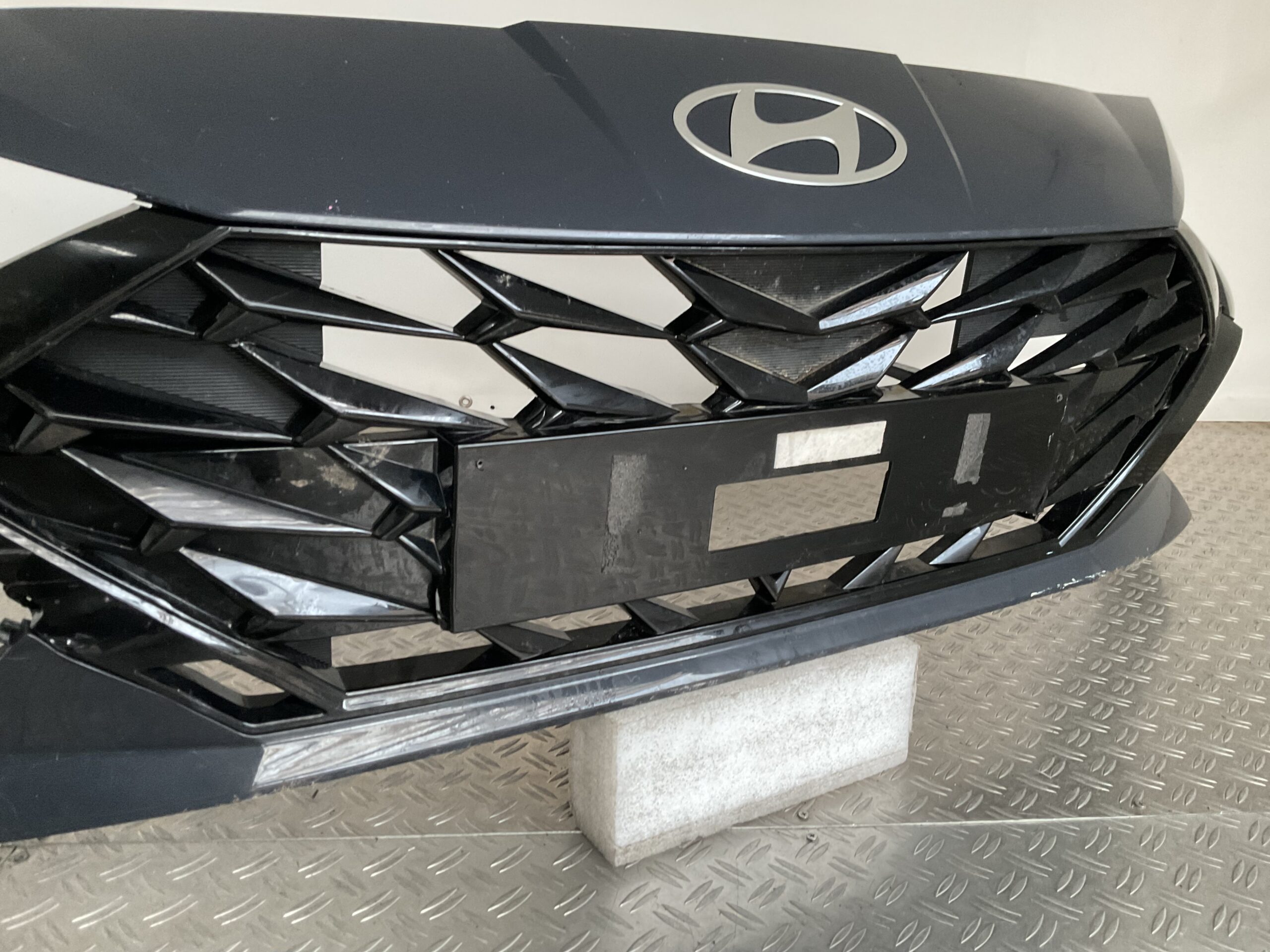 Bumper Hyundai i20 III Facelift 23- 86511-00GA0 Voorbumper E5-17070z