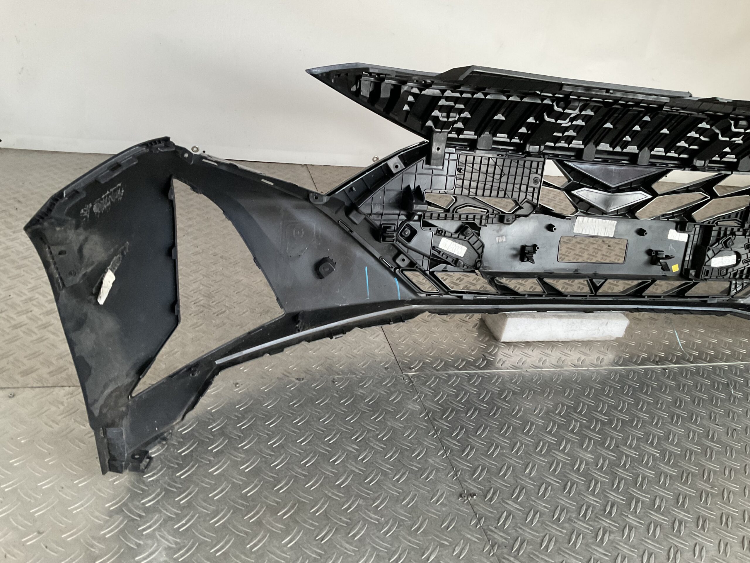 Bumper Hyundai i20 III Facelift 23- 86511-00GA0 Voorbumper E5-17070z