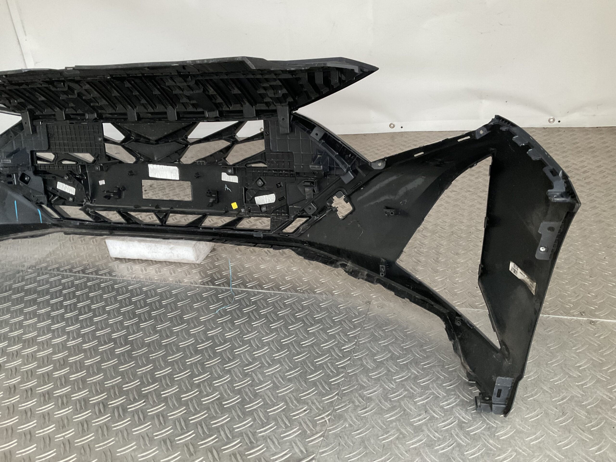Bumper Hyundai i20 III Facelift 23- 86511-00GA0 Voorbumper E5-17070z