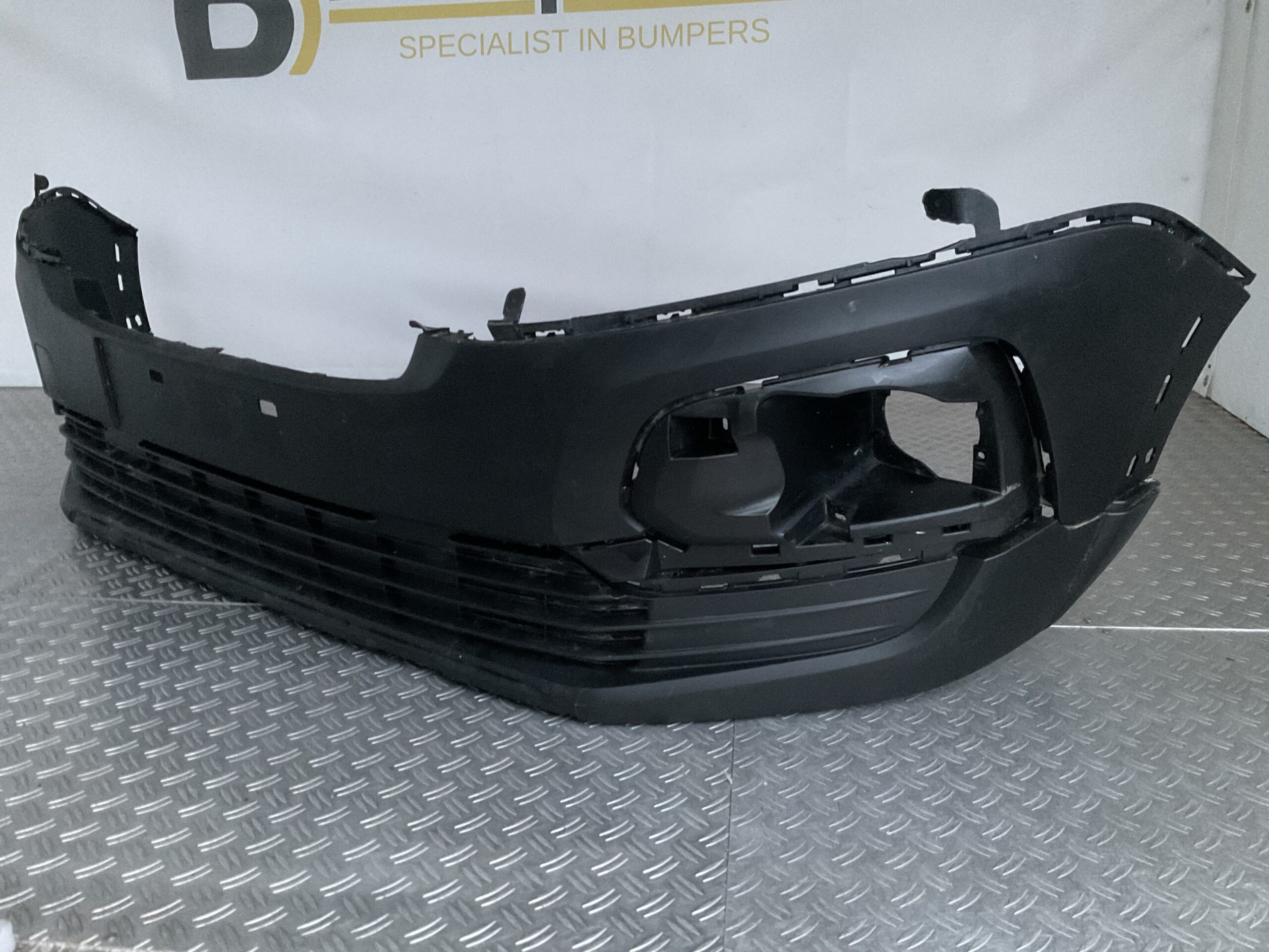 Bumper Peugeot Rifter 18-23 9816755880 Voorbumper D5-17066z