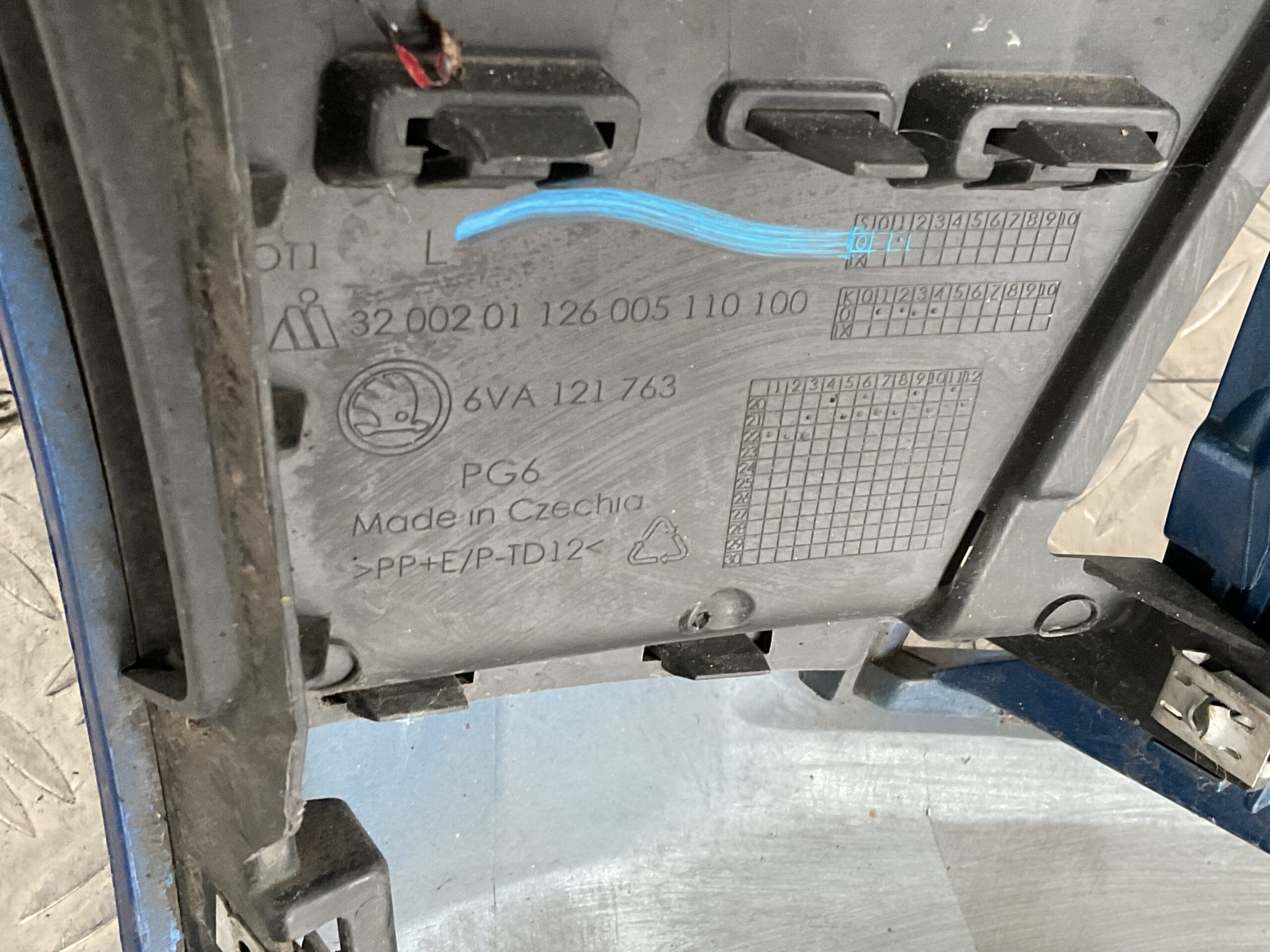 Bumper Skoda Fabia 6VA MK4 21-24 6VA807221 Voorbumper C7-17041z