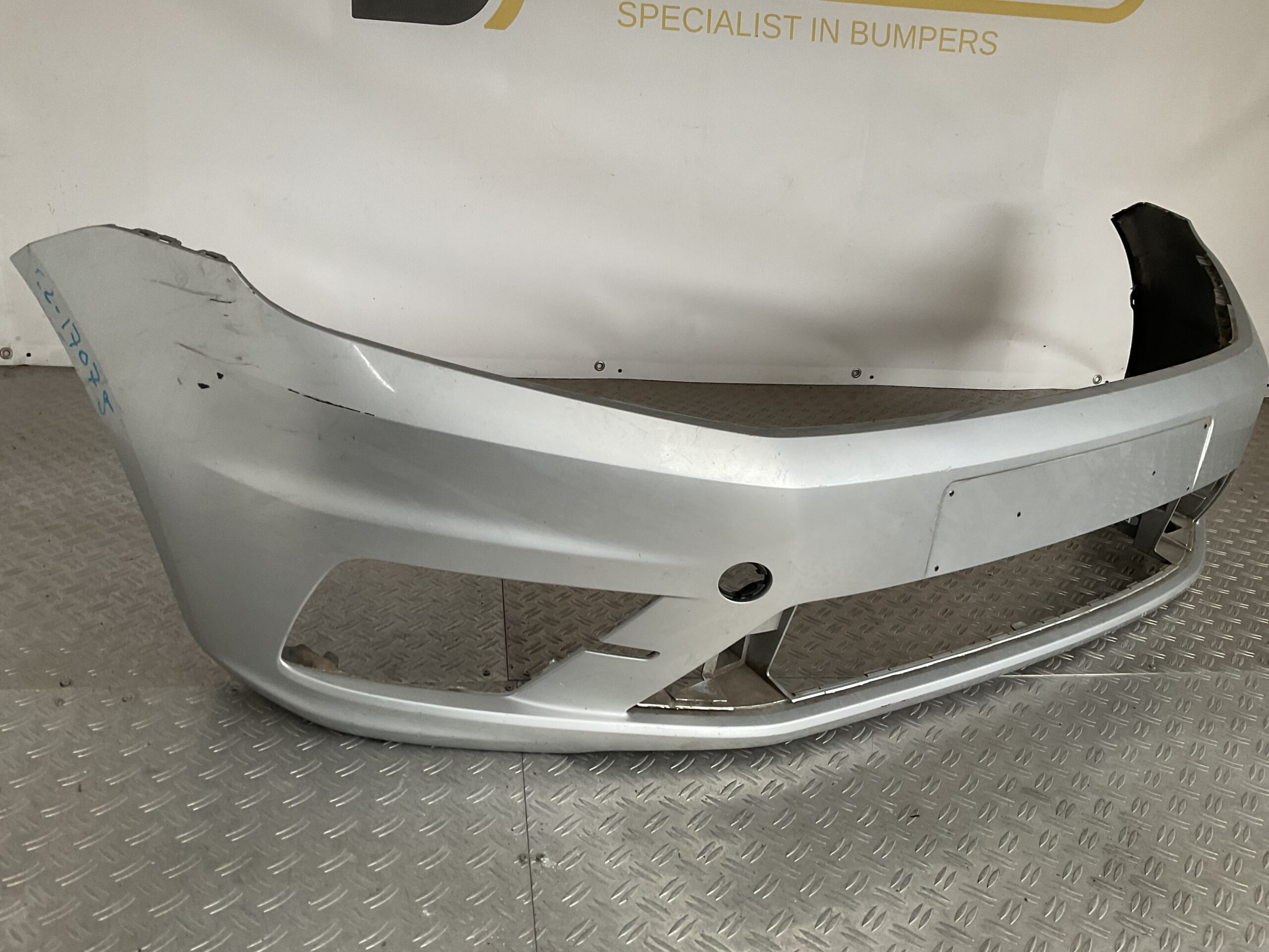 Bumper Volkswagen Caddy IV 15-20 2K3807221k Voorbumper C2-17075z