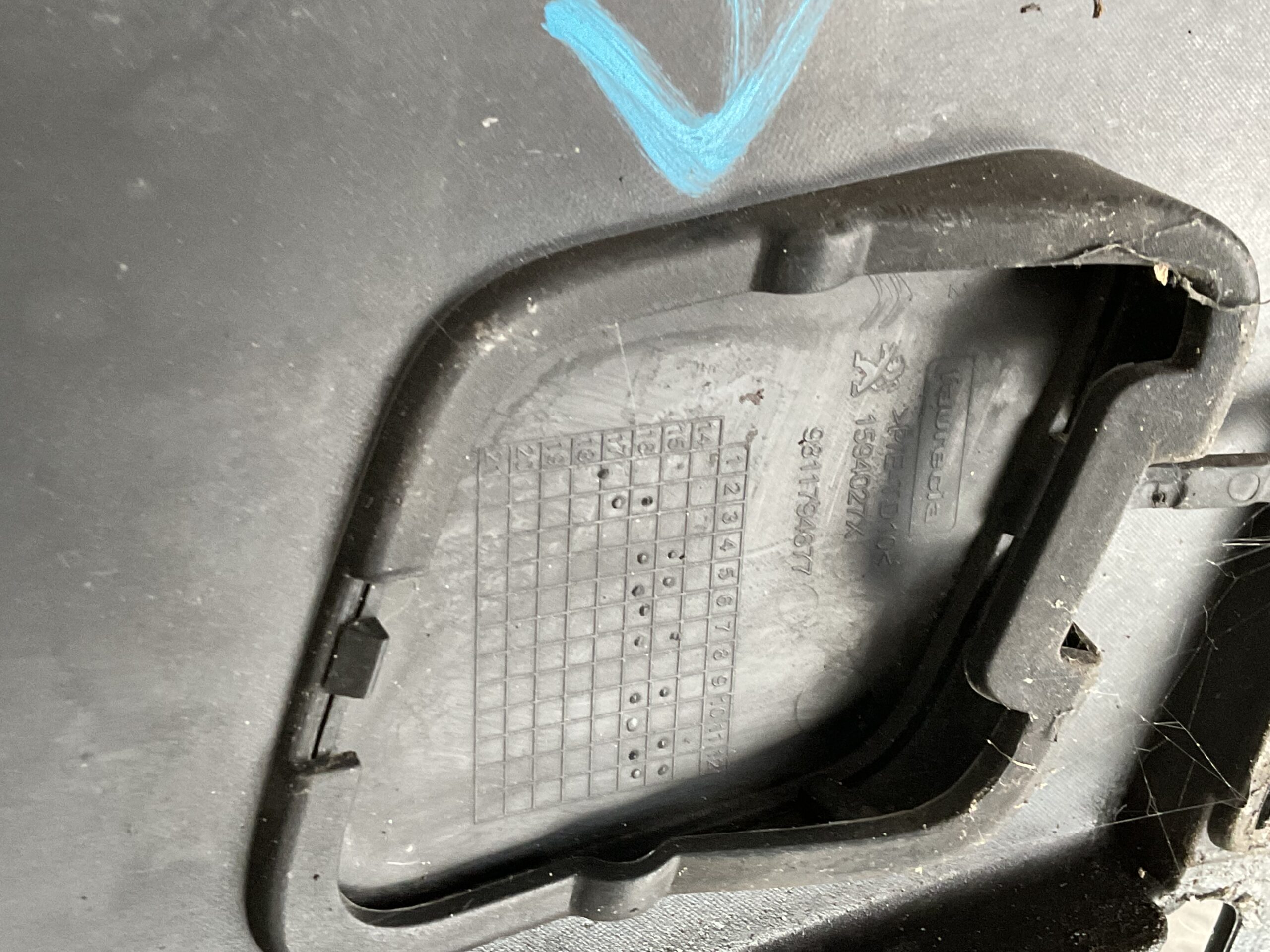 Bumper Opel Vivaro Peugeot Expert Citroen Jumpy 17-22 1594025x Voorbumper J10-17090z