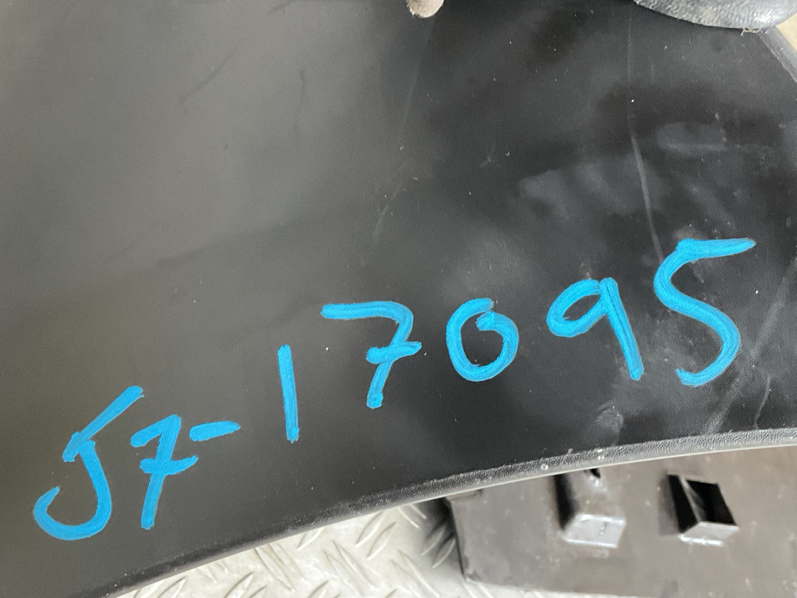 Bumper Peugeot Partner 15-17 9810923377 Voorbumper J7-17095z