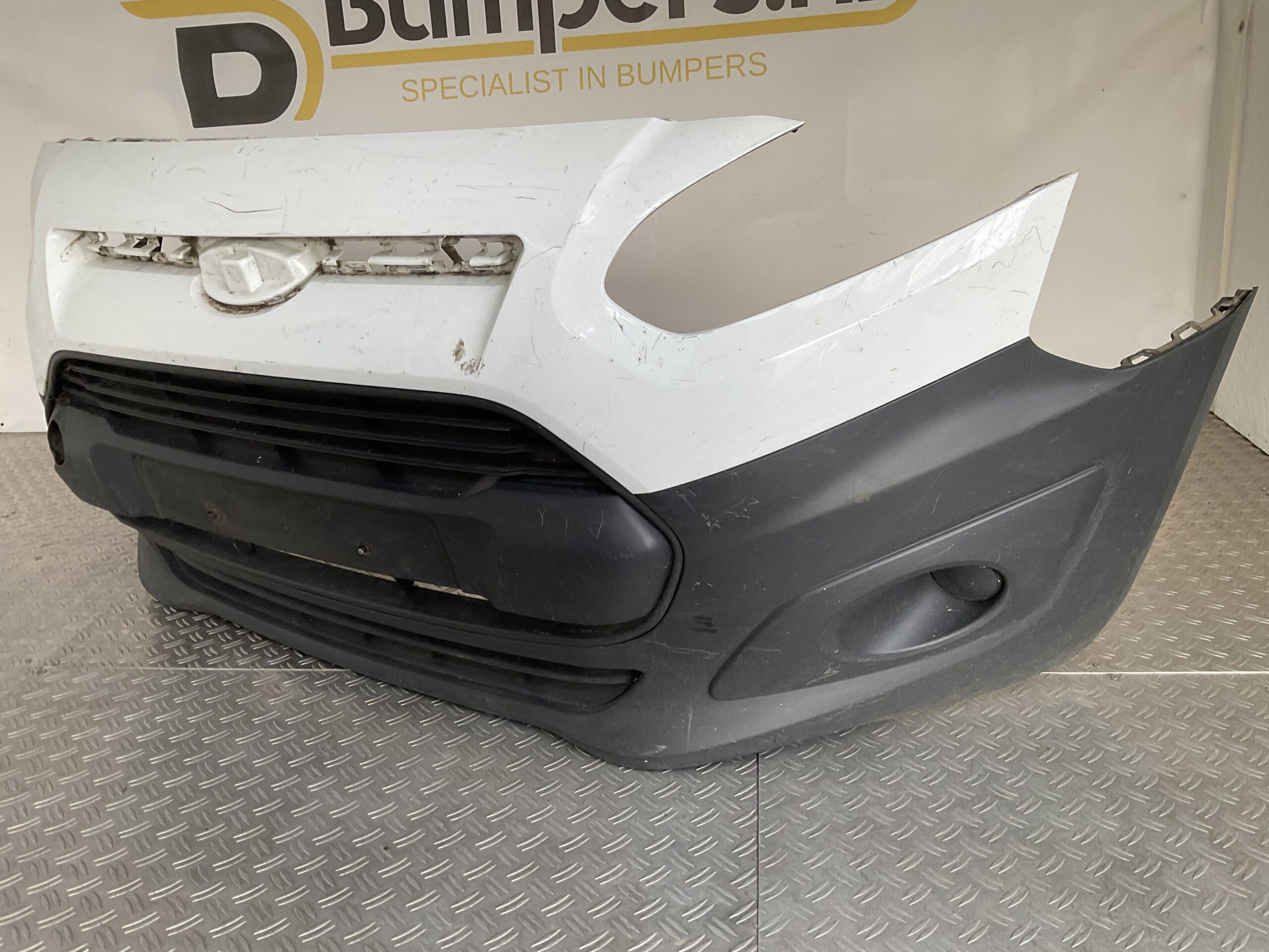 Voorbumper Ford Transit Connect 13-19 DT11-17k819 Voorbumper B9-17130z