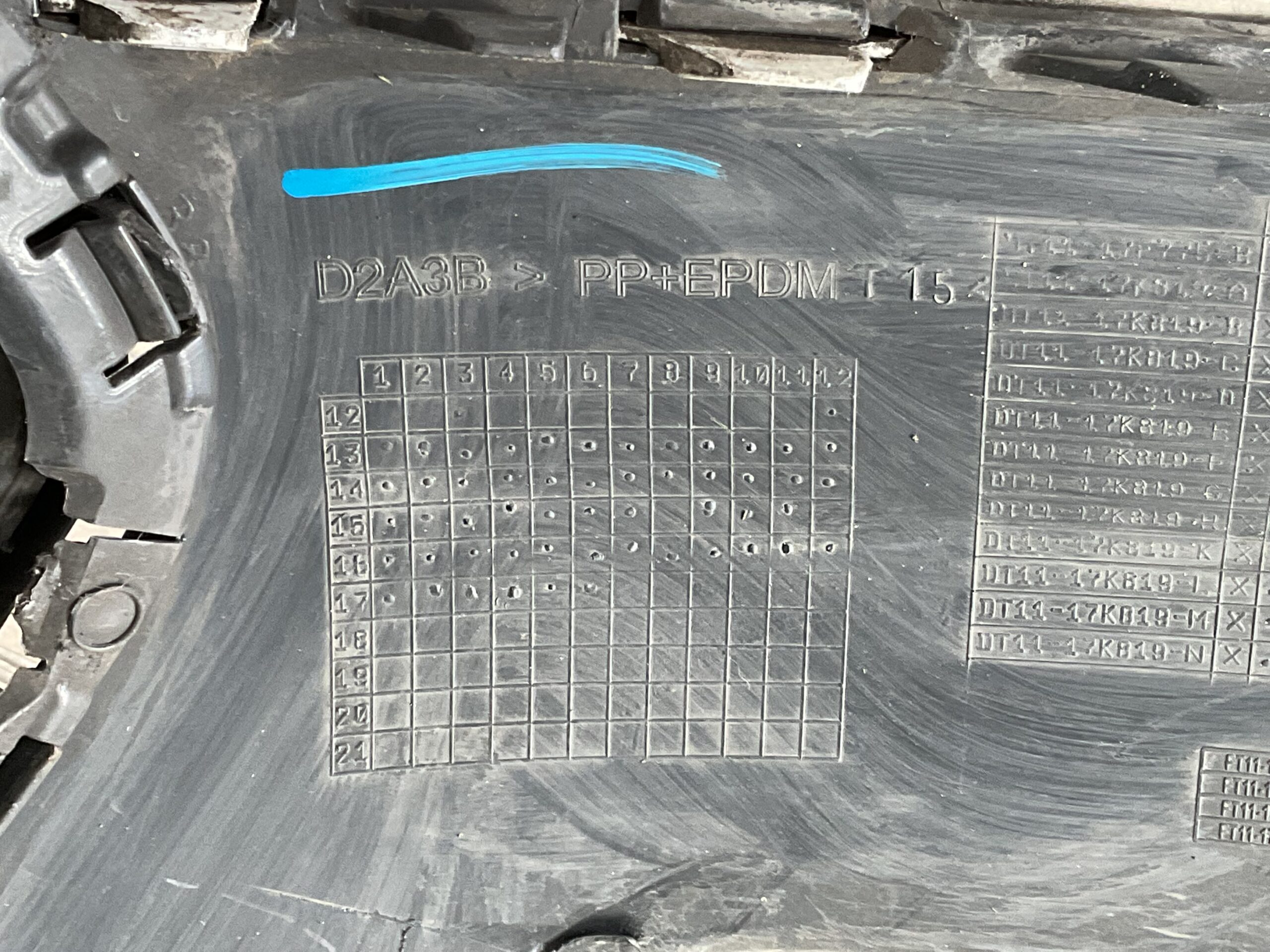 Voorbumper Ford Transit Connect 13-19 DT11-17k819 Voorbumper B9-17130z