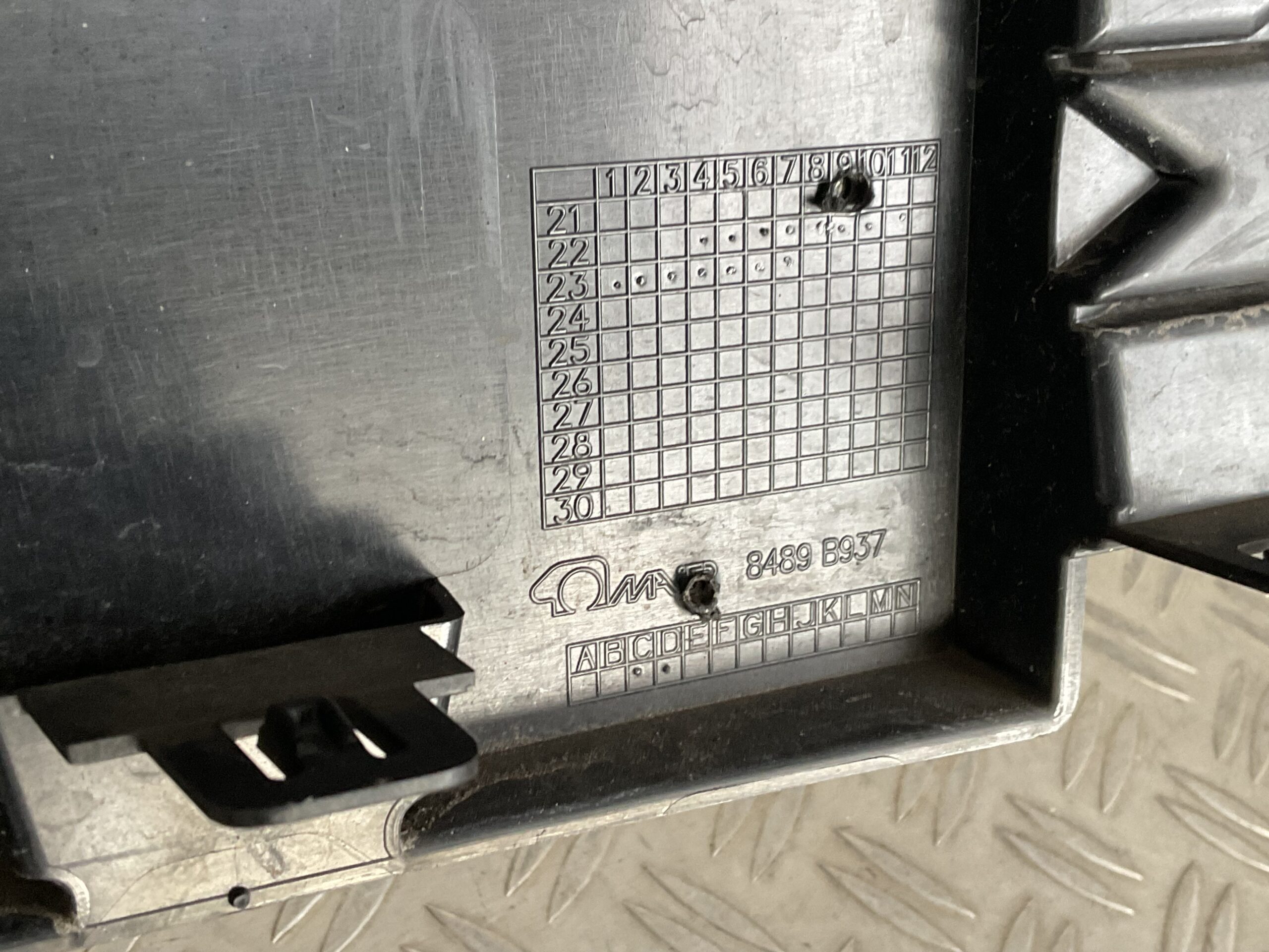 Bumper Toyota Corolla E21 18-24 52119-02j90 Voorbumper D4-17131z